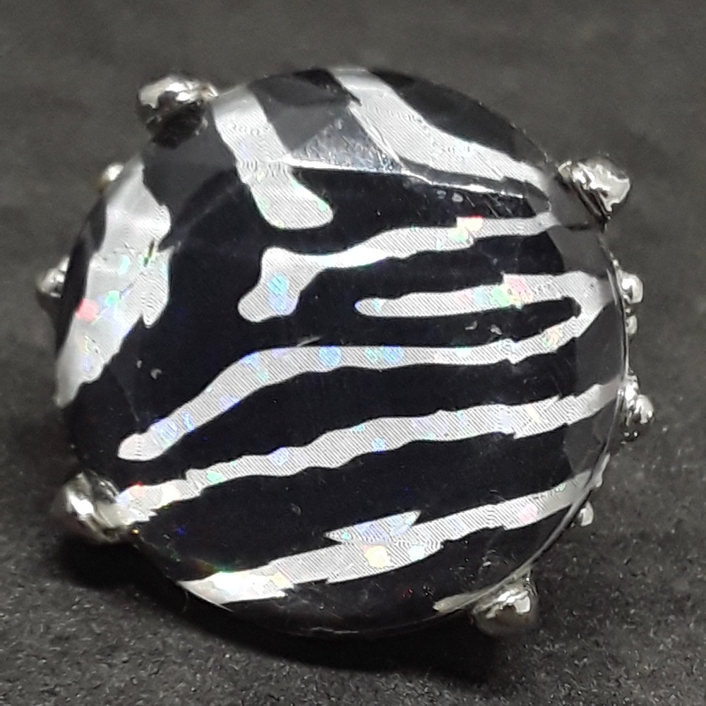Cocktail ring